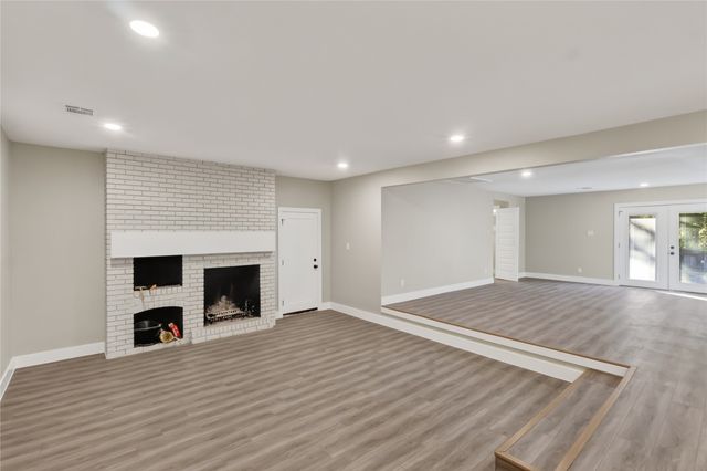 209 W 9th Street, Kemp, TX 75143