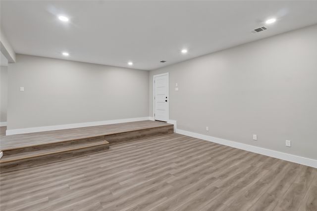 209 W 9th Street, Kemp, TX 75143
