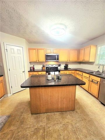 212 Hightower Trail, Riverdale, GA 30274