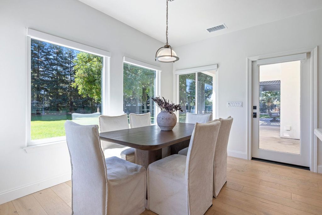 Image 20 of property listing at 5687 E Province Avenue, Clovis, CA 93619
