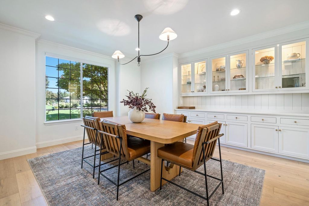 Image 21 of property listing at 5687 E Province Avenue, Clovis, CA 93619