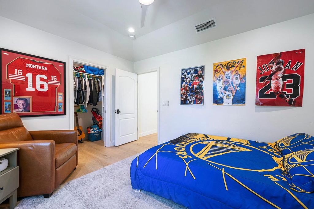 Image 44 of property listing at 5687 E Province Avenue, Clovis, CA 93619