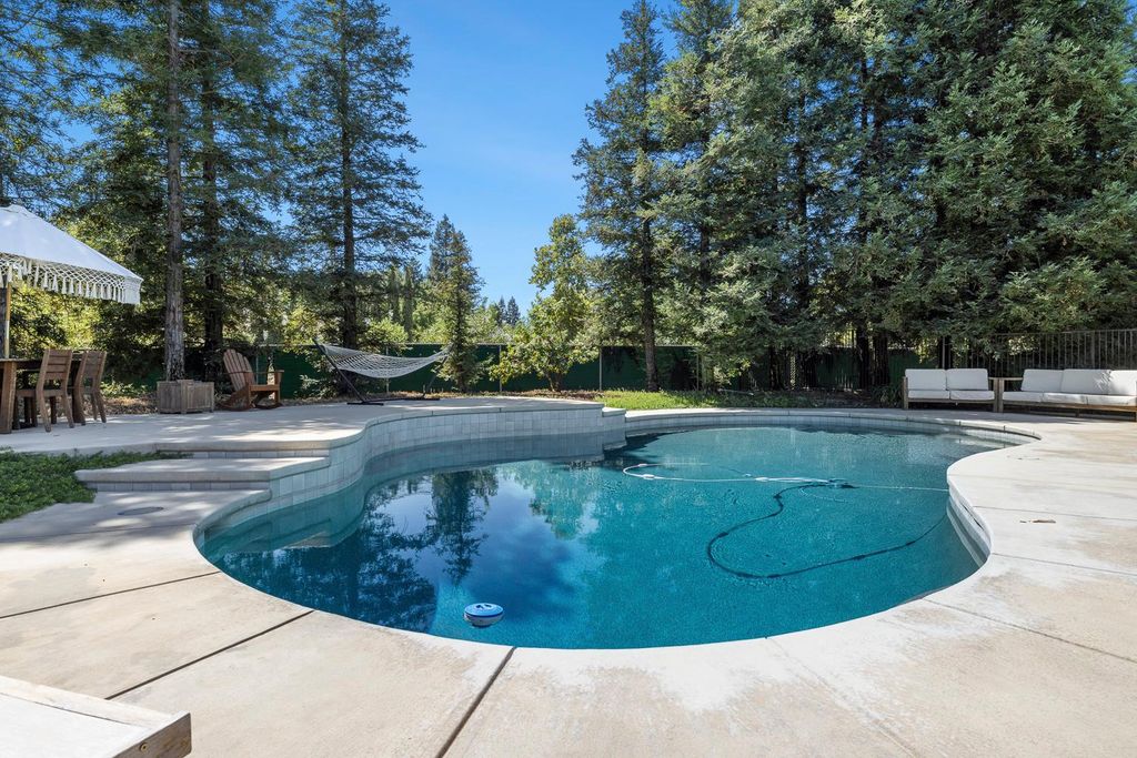 Image 55 of property listing at 5687 E Province Avenue, Clovis, CA 93619