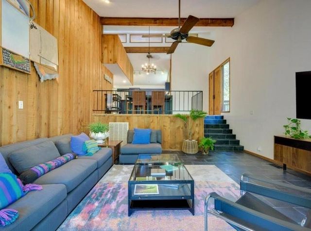 3 Hull CIR, Austin, TX 78746