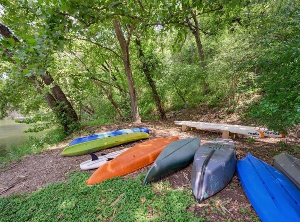 3 Hull CIR, Austin, TX 78746