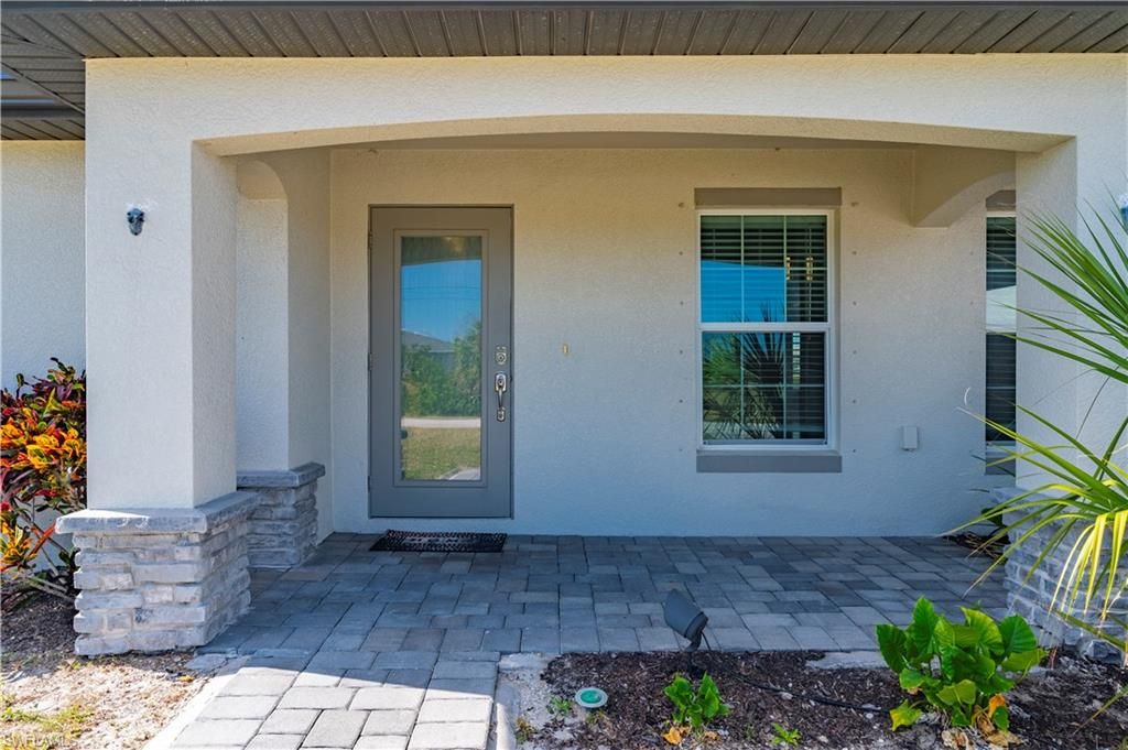 Image 4 of property listing at 4302 NW 32nd ST, Cape Coral, FL 33993
