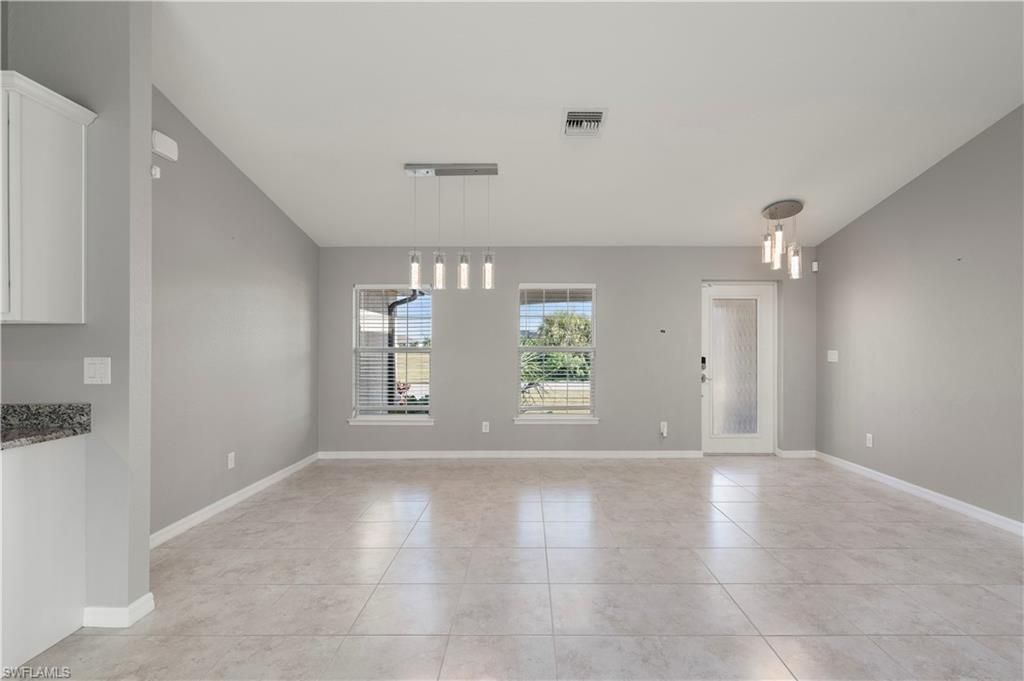 Image 9 of property listing at 4302 NW 32nd ST, Cape Coral, FL 33993