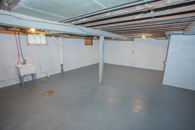 1923 N 28th St, Superior, WI 54880