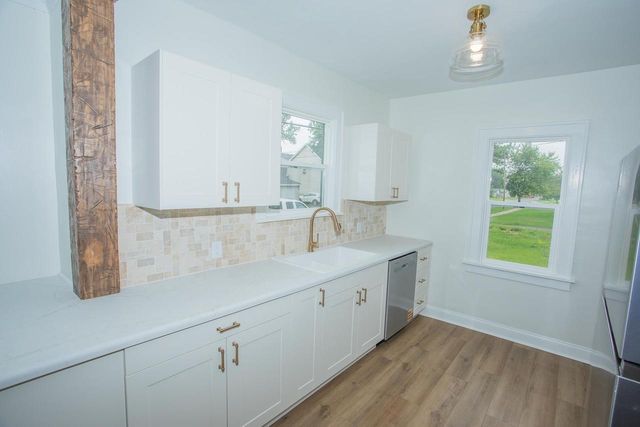 1923 N 28th St, Superior, WI 54880