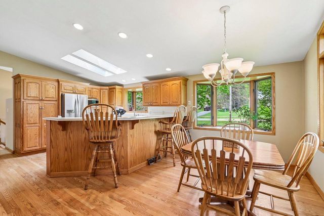 19505 Gebhardt ROAD, Brookfield, WI 53045