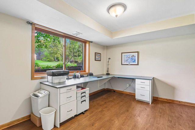 19505 Gebhardt ROAD, Brookfield, WI 53045
