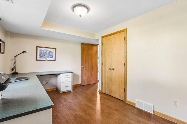 19505 Gebhardt ROAD, Brookfield, WI 53045