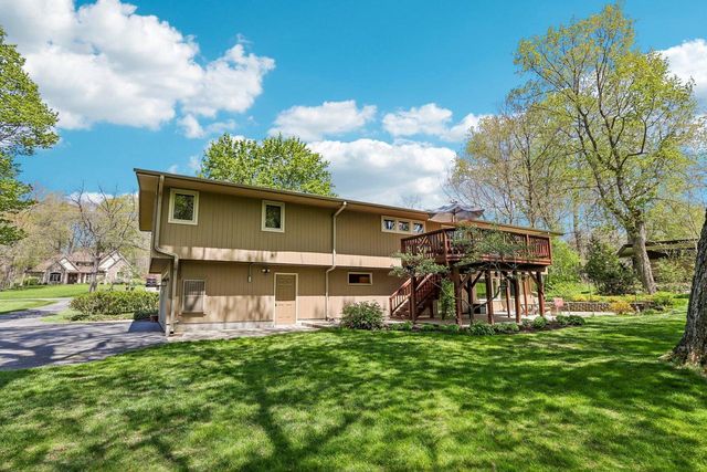 19505 Gebhardt ROAD, Brookfield, WI 53045