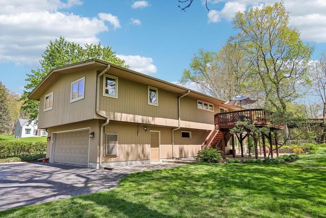 19505 Gebhardt ROAD, Brookfield, WI 53045