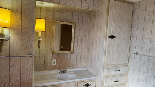 6093 Bryce Canyon Avenue, Las Vegas, NV 89156