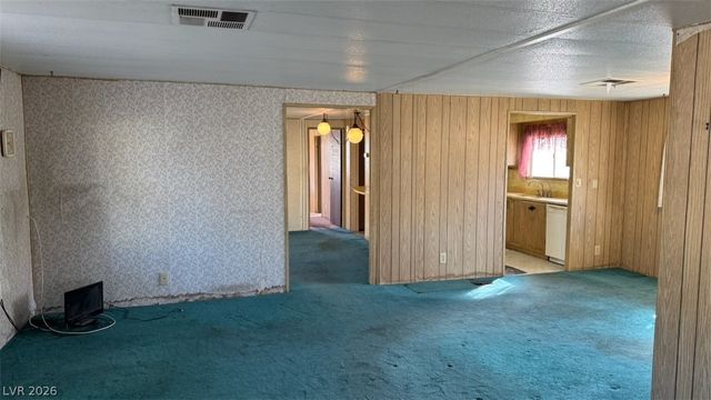 6093 Bryce Canyon Avenue, Las Vegas, NV 89156