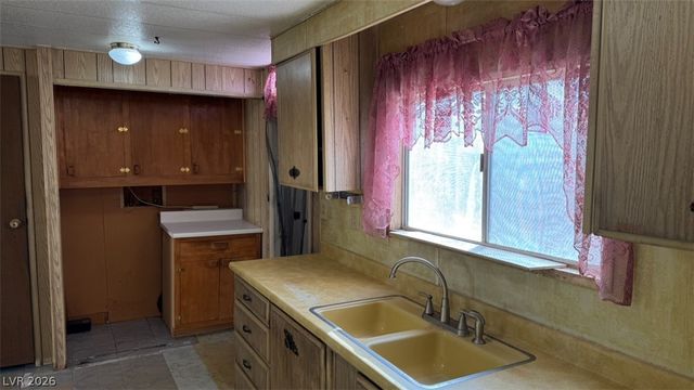 6093 Bryce Canyon Avenue, Las Vegas, NV 89156