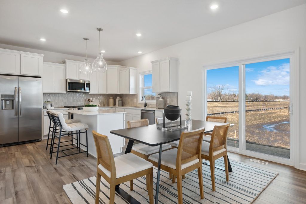 1718 Upper 141st Street E, Rosemount, MN 55068