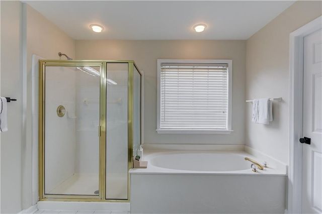 5135 Amberden Hall Drive, Suwanee, GA 30024