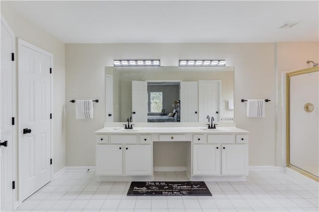 5135 Amberden Hall Drive, Suwanee, GA 30024