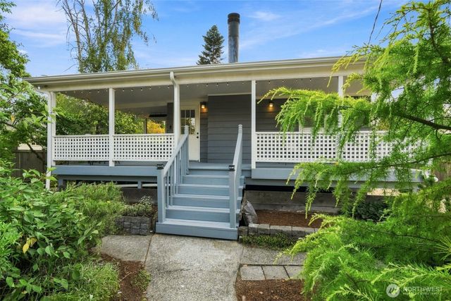 8121 11th Avenue SW, Seattle, WA 98106