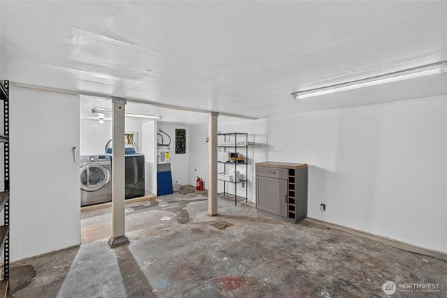 8121 11th Avenue SW, Seattle, WA 98106
