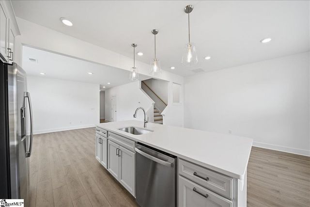 500 Round Rock Way, Fountain Inn, SC 89644