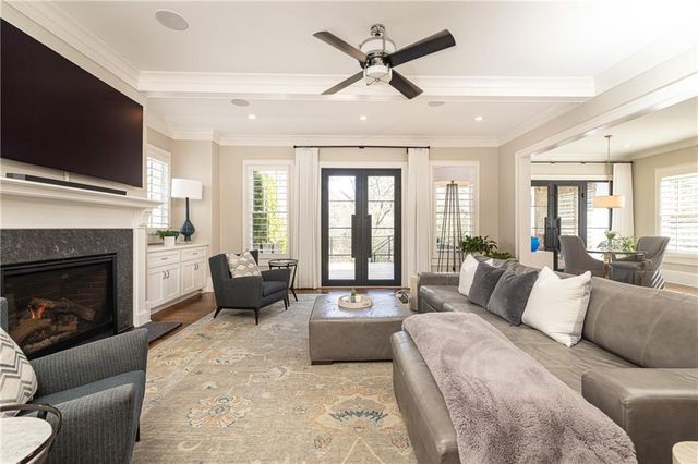 2893 Lookout NE Place, Atlanta, GA 30305