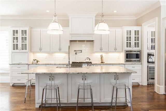 2893 Lookout NE Place, Atlanta, GA 30305