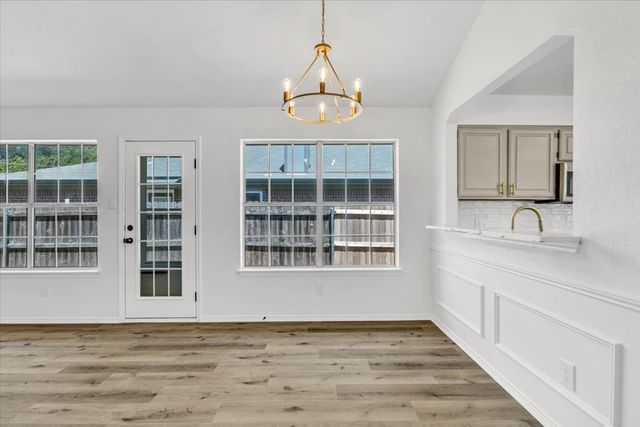 6724 Cherrytree Drive, Arlington, TX 76001