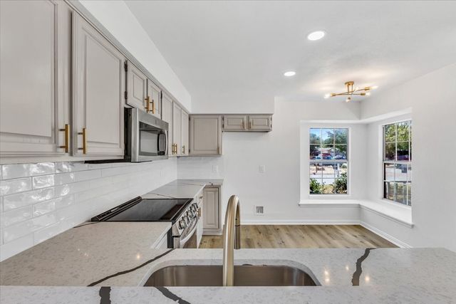 6724 Cherrytree Drive, Arlington, TX 76001