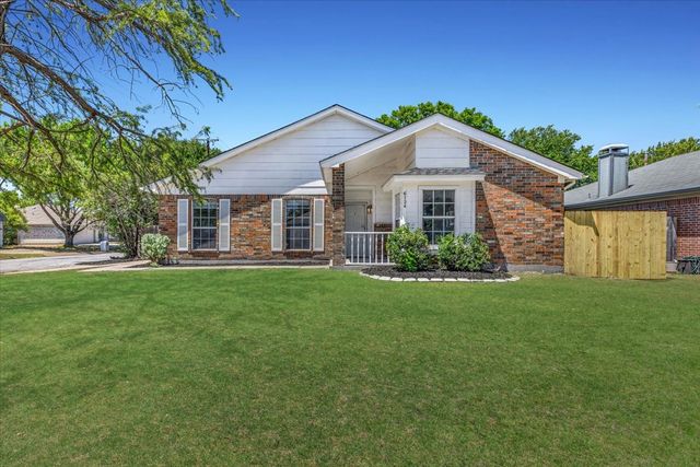 6724 Cherrytree Drive, Arlington, TX 76001