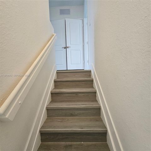 1720 SE 9th Ave 0, Homestead, FL 33034