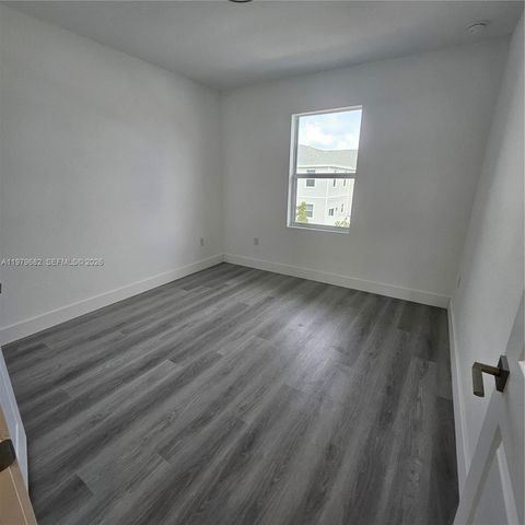 1720 SE 9th Ave 0, Homestead, FL 33034