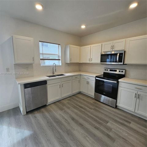 1720 SE 9th Ave 0, Homestead, FL 33034