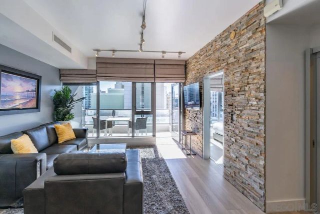 575 6th ave 707, San Diego, CA 92101