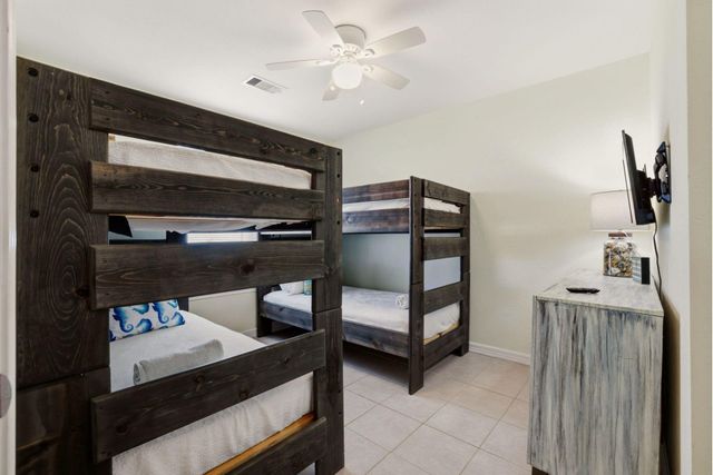 16522 John Silver Road, Galveston, TX 77554