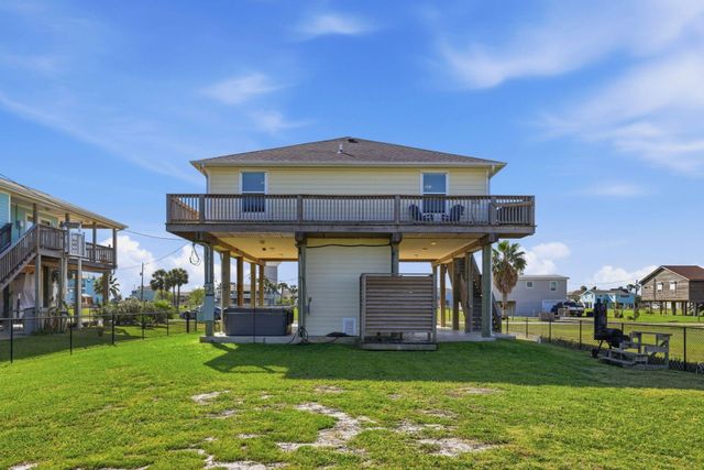16522 John Silver Road, Galveston, TX 77554