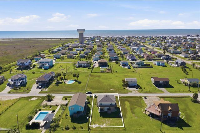 16522 John Silver Road, Galveston, TX 77554