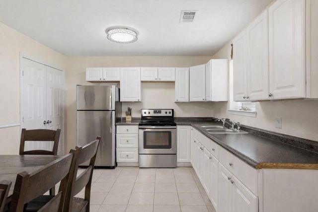 16522 John Silver Road, Galveston, TX 77554