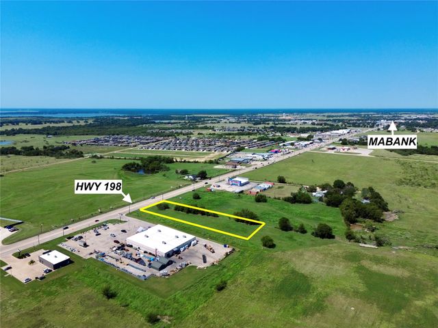 1677 S 3RD Street, Mabank, TX 75147