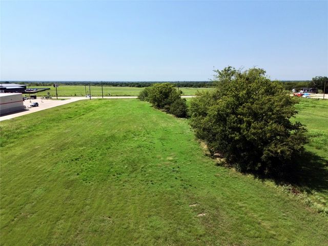 1677 S 3RD Street, Mabank, TX 75147