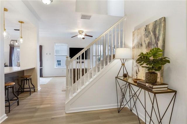 2344 Whiteoak Lane SE, Smyrna, GA 30080