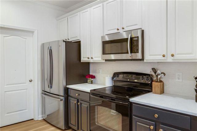 2344 Whiteoak Lane SE, Smyrna, GA 30080