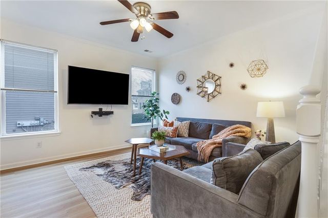 2344 Whiteoak Lane SE, Smyrna, GA 30080