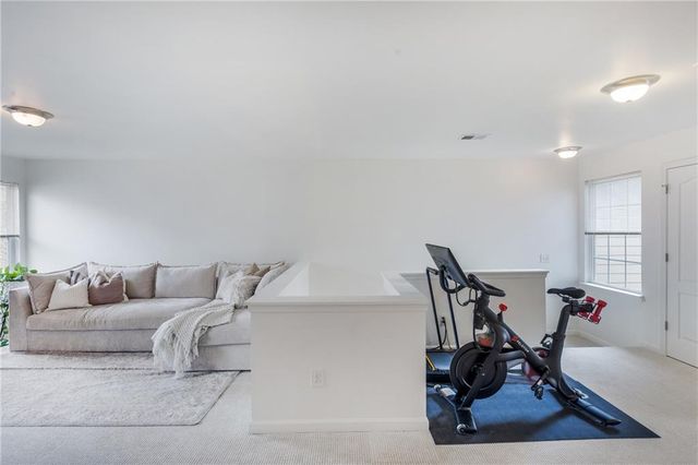 2344 Whiteoak Lane SE, Smyrna, GA 30080