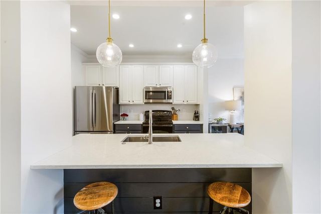 2344 Whiteoak Lane SE, Smyrna, GA 30080