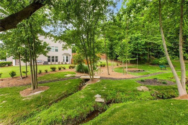 2344 Whiteoak Lane SE, Smyrna, GA 30080