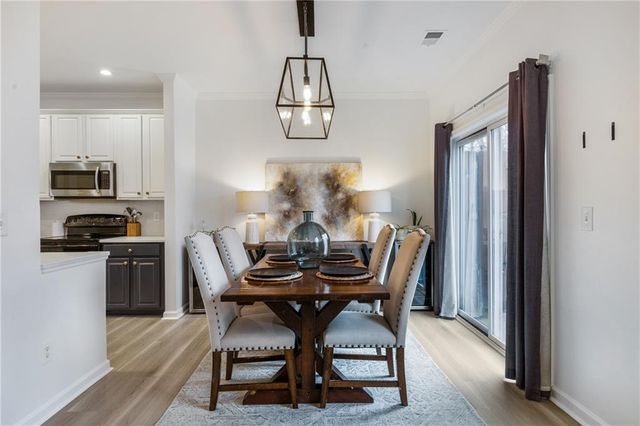 2344 Whiteoak Lane SE, Smyrna, GA 30080