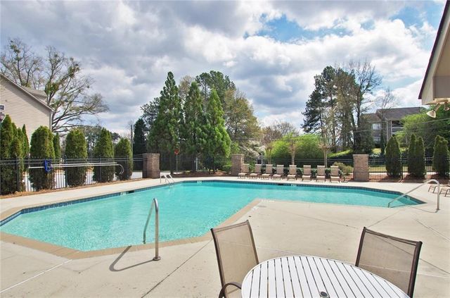 2344 Whiteoak Lane SE, Smyrna, GA 30080